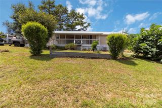 106 Cloverleaf Drive, Clover, SC 29710