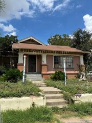 111 HARDING PL, San Antonio, TX 78203