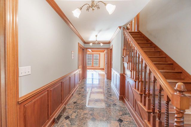 3582 Norport DRIVE, Port Washington, WI 53074