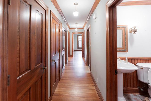 3582 Norport DRIVE, Port Washington, WI 53074