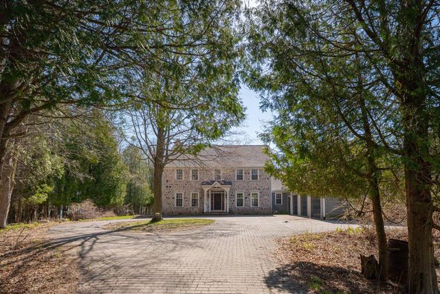 3582 Norport DRIVE, Port Washington, WI 53074