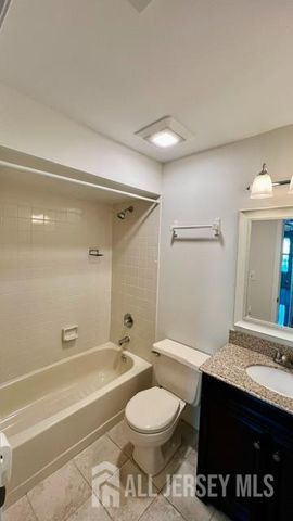 140 Wyndham Place, Robbinsville, NJ 08691