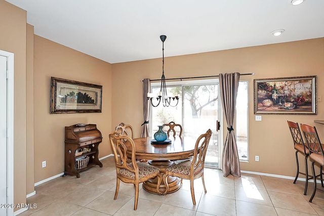 10218 N 12TH Place 2, Phoenix, AZ 85020