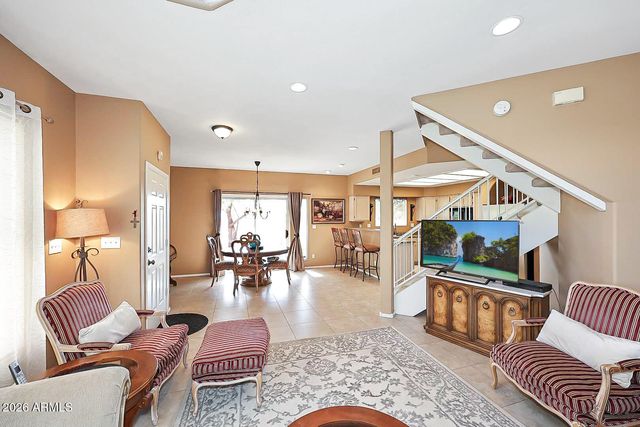 10218 N 12TH Place 2, Phoenix, AZ 85020