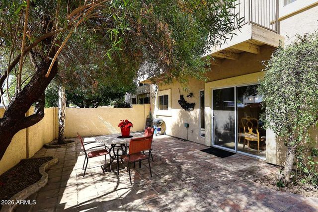 10218 N 12TH Place 2, Phoenix, AZ 85020