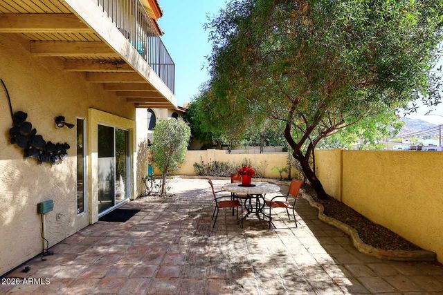 10218 N 12TH Place 2, Phoenix, AZ 85020