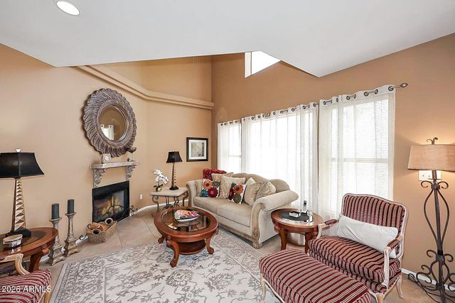 10218 N 12TH Place 2, Phoenix, AZ 85020