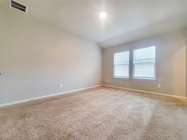 125 Solitude DR, San Marcos, TX 78666
