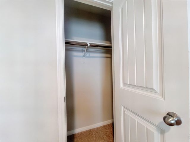 125 Solitude DR, San Marcos, TX 78666