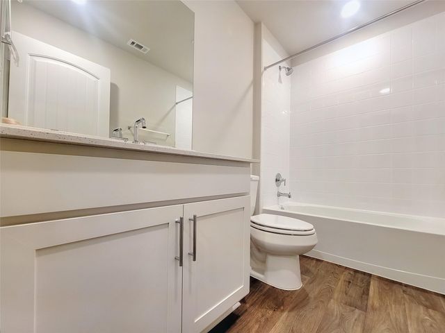 125 Solitude DR, San Marcos, TX 78666