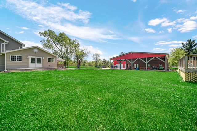 838 N 200 W, Valparaiso, IN 46385