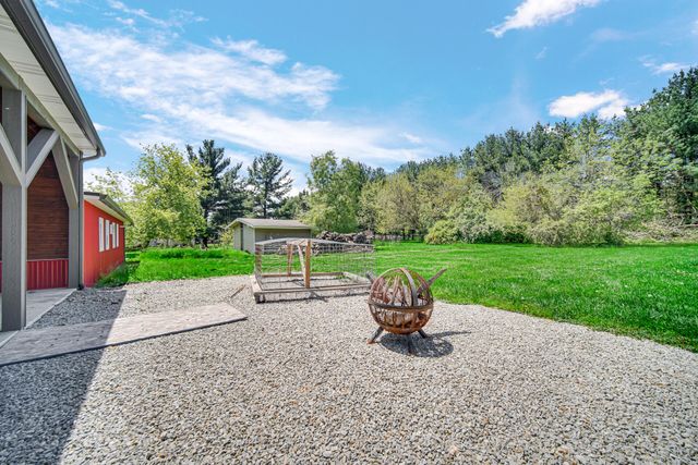 838 N 200 W, Valparaiso, IN 46385