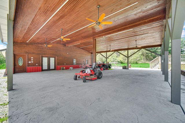 838 N 200 W, Valparaiso, IN 46385