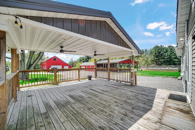 838 N 200 W, Valparaiso, IN 46385