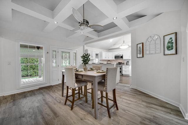 838 N 200 W, Valparaiso, IN 46385