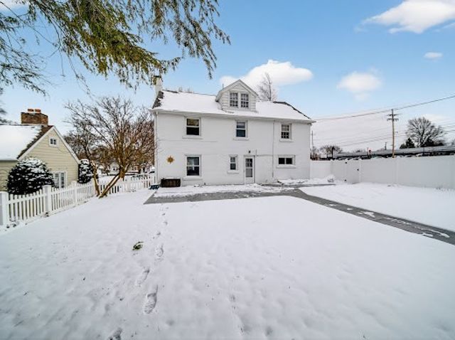 710 CONNECTICUT Drive, Erie, PA 16505