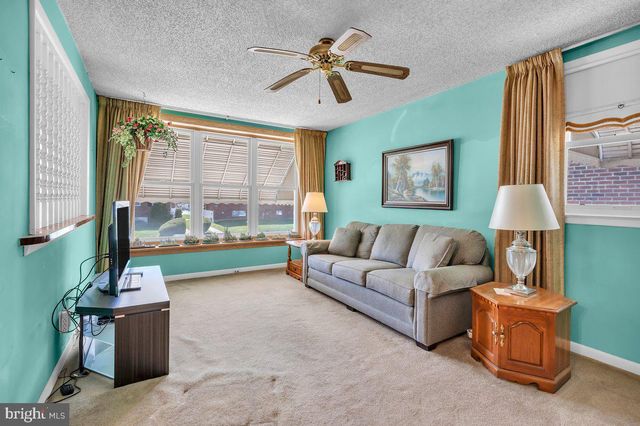 2113 EMERSON ST, Philadelphia, PA 19152