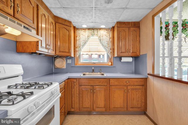 2113 EMERSON ST, Philadelphia, PA 19152