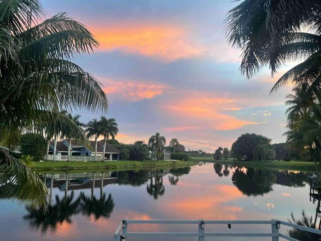 2060 Amesbury Circle, Wellington, FL 33414