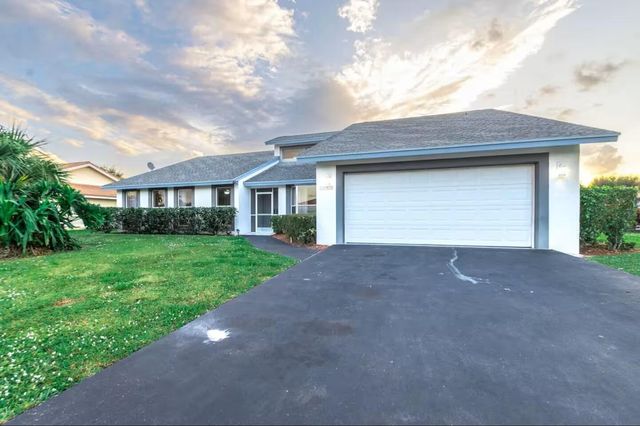 2060 Amesbury Circle, Wellington, FL 33414