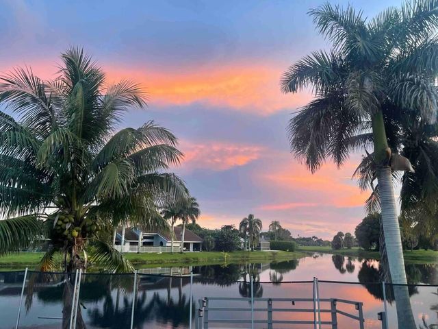 2060 Amesbury Circle, Wellington, FL 33414