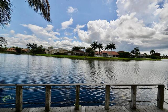 2060 Amesbury Circle, Wellington, FL 33414