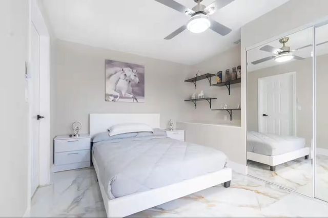 2060 Amesbury Circle, Wellington, FL 33414