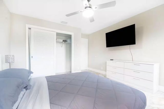 2060 Amesbury Circle, Wellington, FL 33414