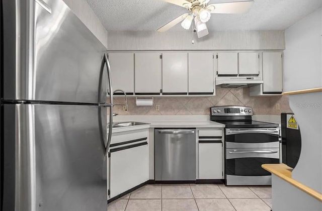 7294 CLOISTER DRIVE 23, Sarasota, FL 34231