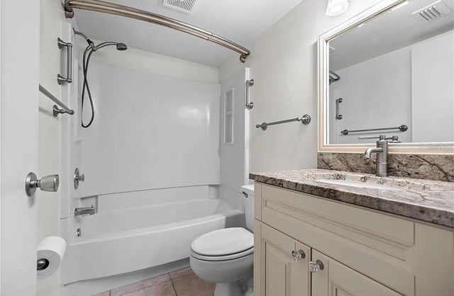 7294 CLOISTER DRIVE 23, Sarasota, FL 34231