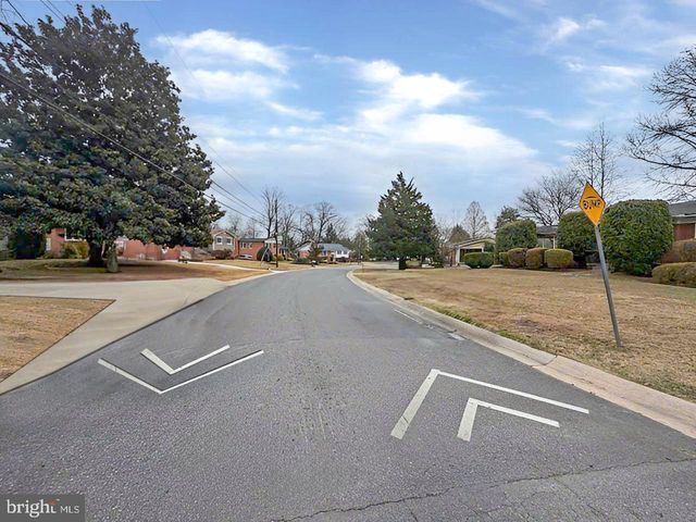 906 VENICE DR, Silver Spring, MD 20904