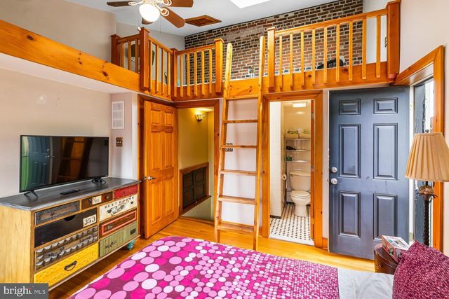 1305 RODMAN ST, Philadelphia, PA 19147