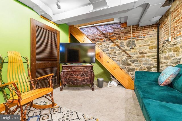 1305 RODMAN ST, Philadelphia, PA 19147