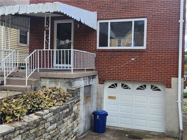 742 Mayville Ave, Brookline, PA 15226