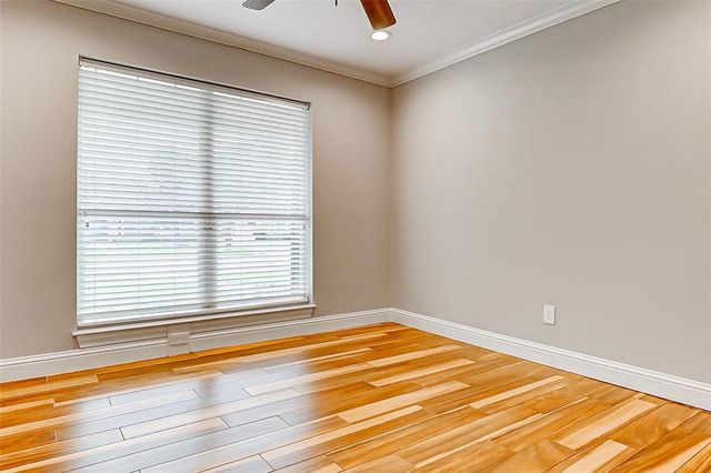 7622 Braesglen Drive, Houston, TX 77071