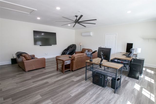 514 Preston Drive, Pottsboro, TX 75076
