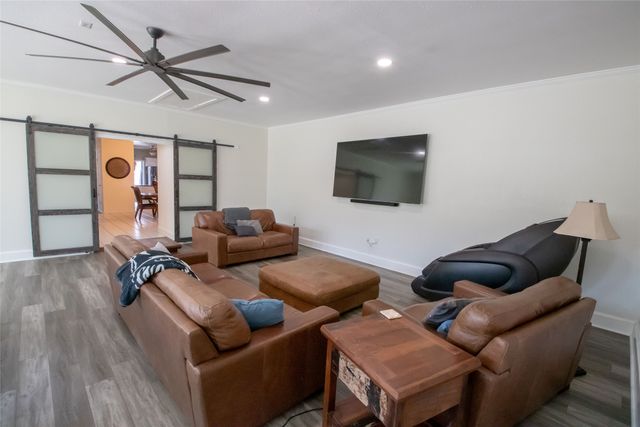 514 Preston Drive, Pottsboro, TX 75076