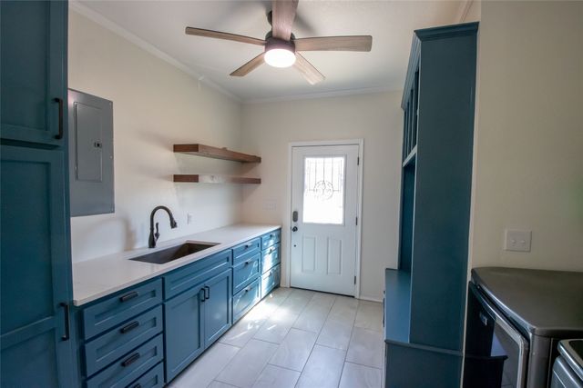 514 Preston Drive, Pottsboro, TX 75076
