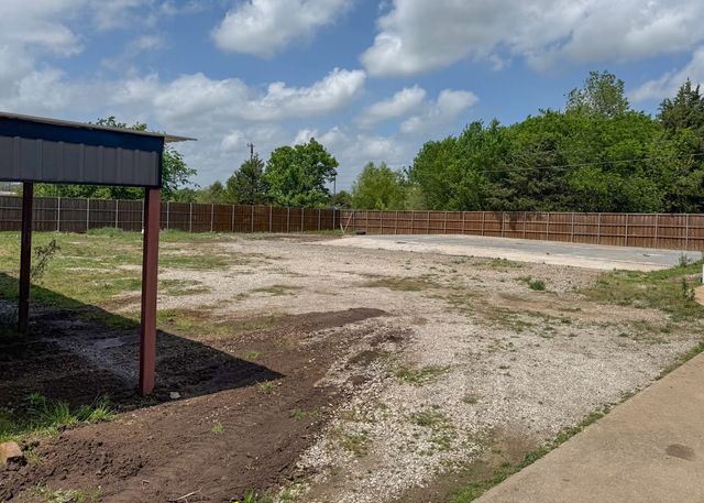 514 Preston Drive, Pottsboro, TX 75076