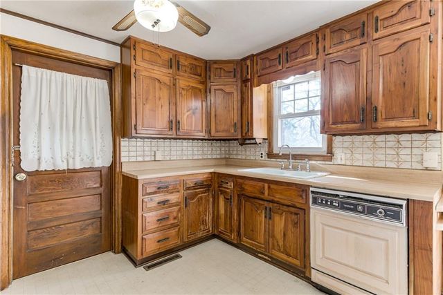 5425 Webster Avenue, Kansas City, KS 66104