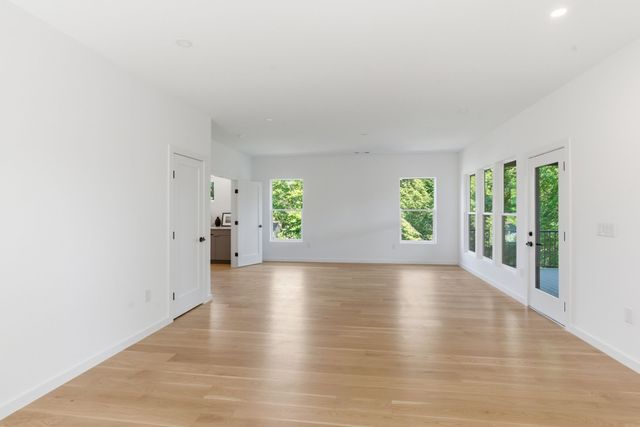 2505 Barclay Dr, Nashville, TN 37206