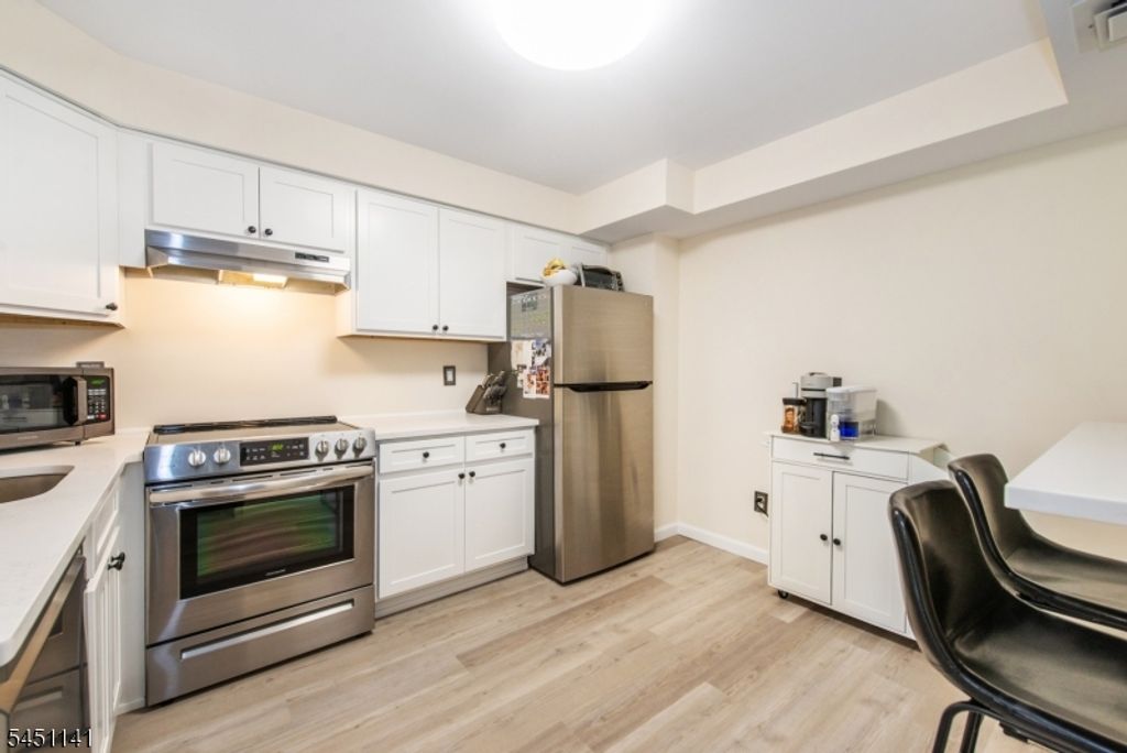 521 Piermont Ave 119, River Vale Twp., NJ 07675 — photo 5