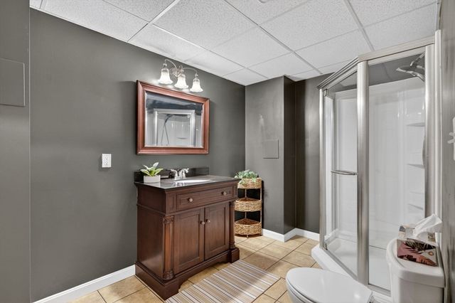 715 County Road, Rochester, MA 02770