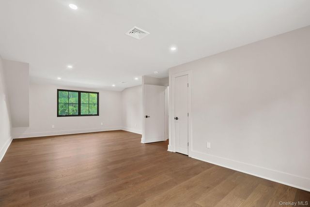 77 Montrose Station Road, Montrose, NY 10548