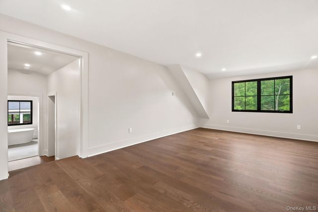 77 Montrose Station Road, Montrose, NY 10548