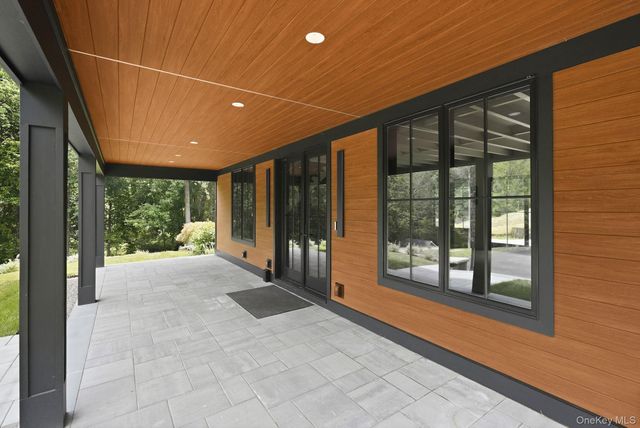 77 Montrose Station Road, Montrose, NY 10548