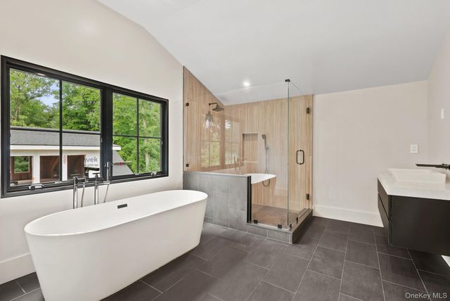 77 Montrose Station Road, Montrose, NY 10548