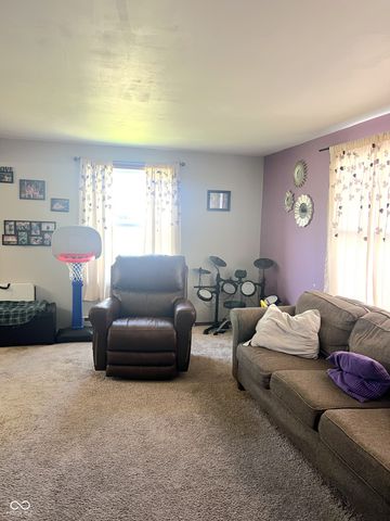 723 E Taylor Street, Ladoga, IN 47954
