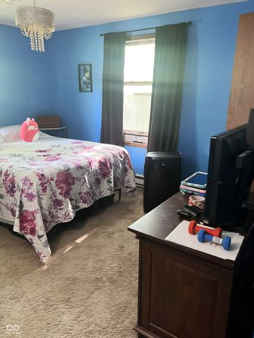 723 E Taylor Street, Ladoga, IN 47954