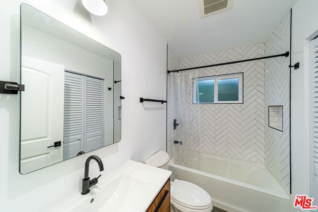2663 Queen Street, Los Angeles, CA 90039